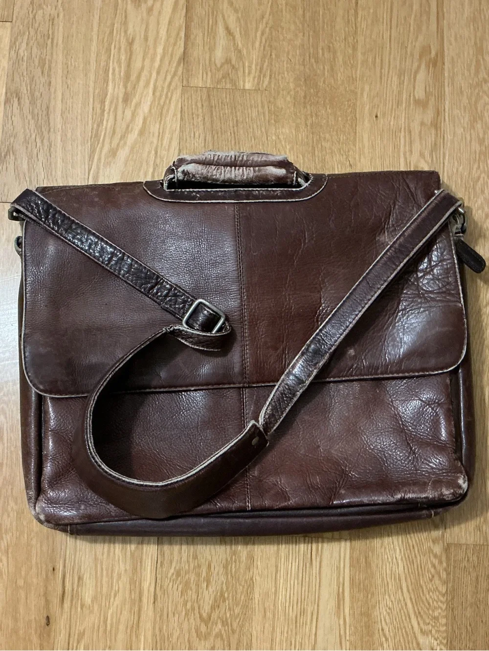 Vintage Lexus Promotional Brown Leather Briefcase / Messenger Bag.